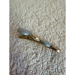 Barrette