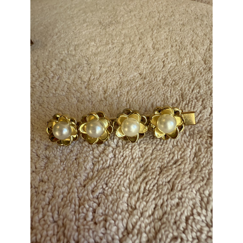 Barrette