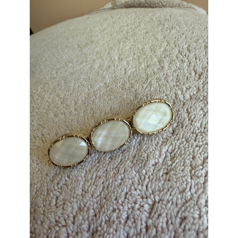 Barrette