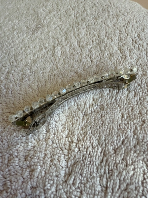 Barrette