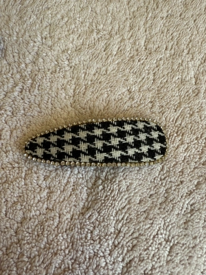 Barrette