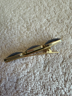 Barrette
