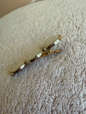 Barrette