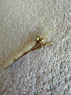 Barrette